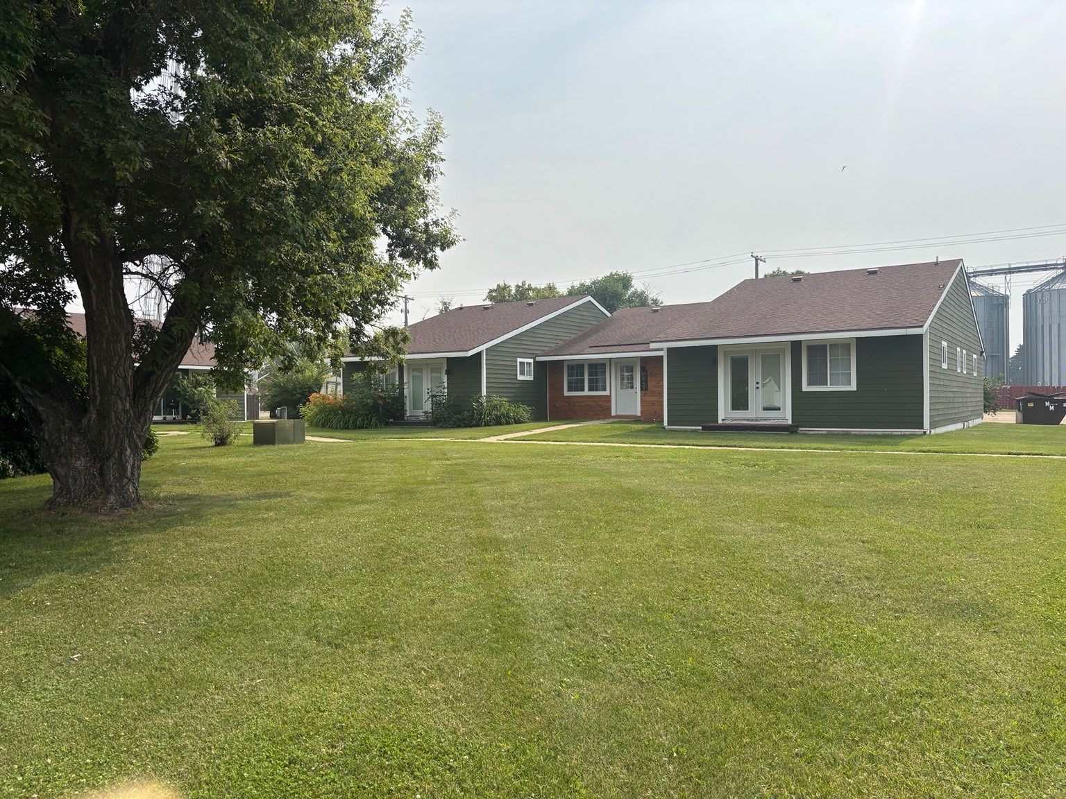 Sheyenne Village • 1 Bedroom Apartment