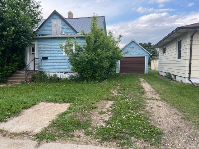 532 Pleasant Street