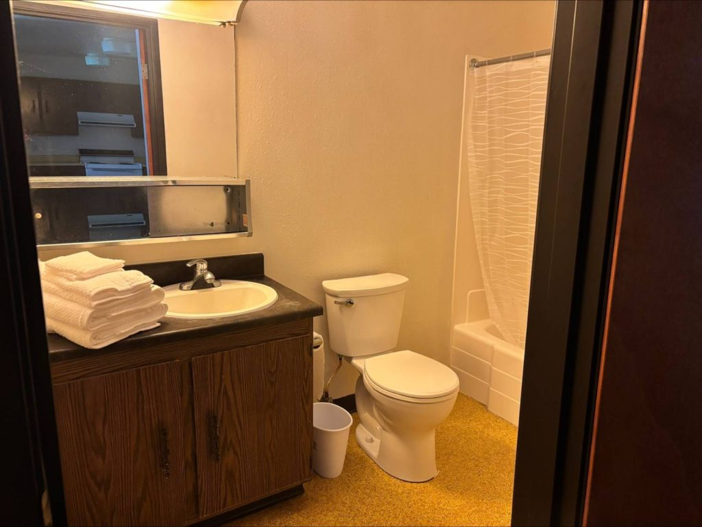 Dakota Village • 1 Bedroom Apartment thumbnail 8